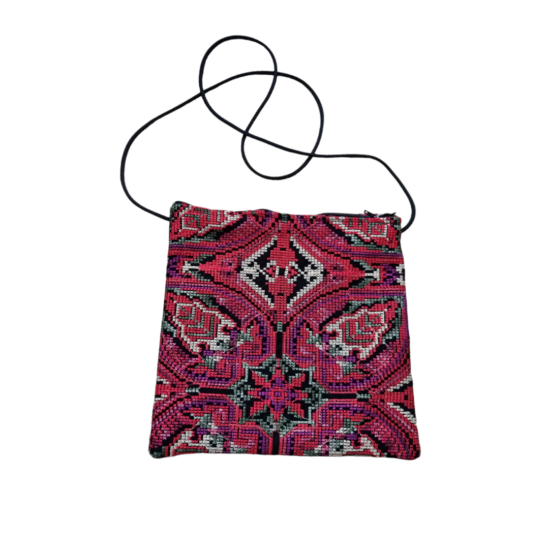 Embroidered shoulder bag 19